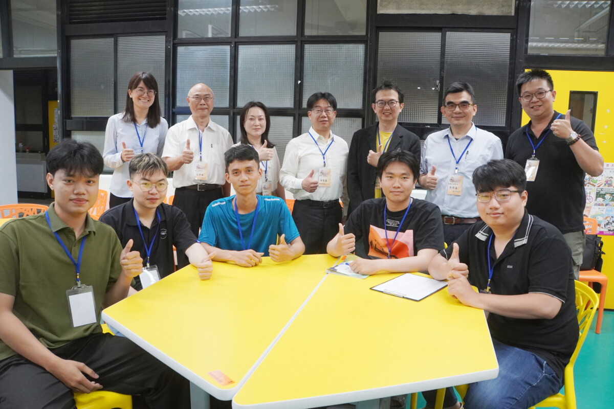 Cf1e4555484bed405c7d6112e0ef1855