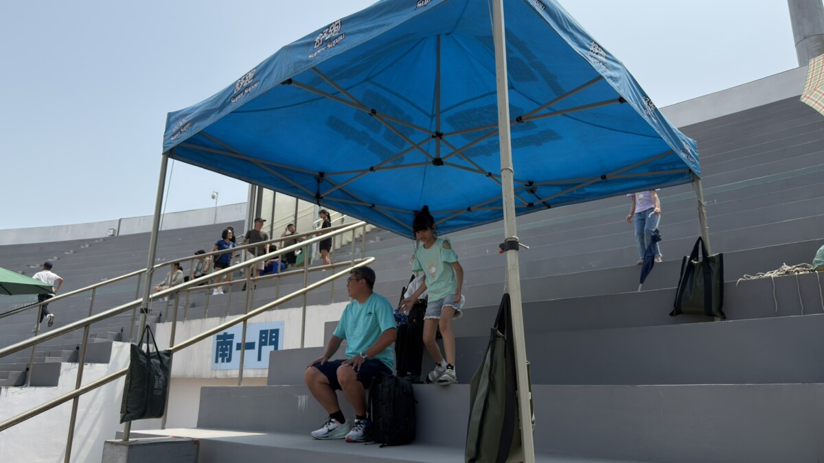 嘉義縣攜手民間企業『舒跑』加設遮陽設施。（圖/嘉義縣政府提供）