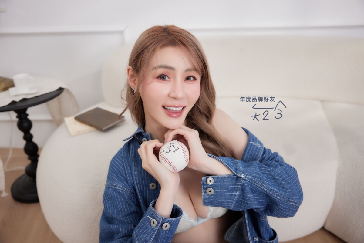 D90806de5fb0ddab63eb9b32b436f1eb