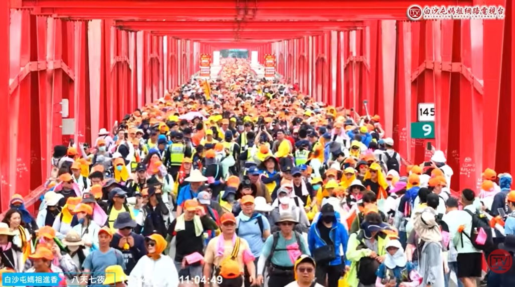 凌晨起駕直衝雲林　媽祖進香人潮擠爆西螺大橋 – 地方 – 創新聞