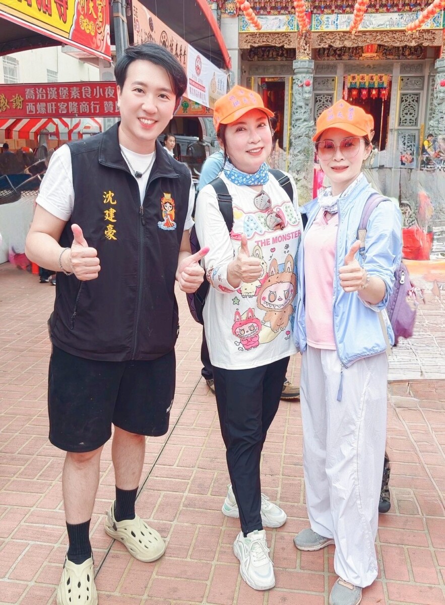 E5a8700958f2aeb210d4b9af5e222347