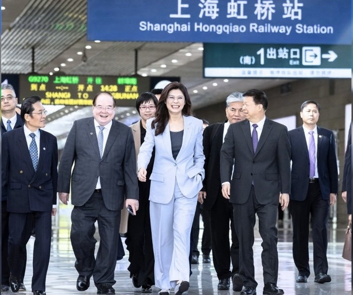 Eaf6a96a6f4dd6edf62bedfbc8130693