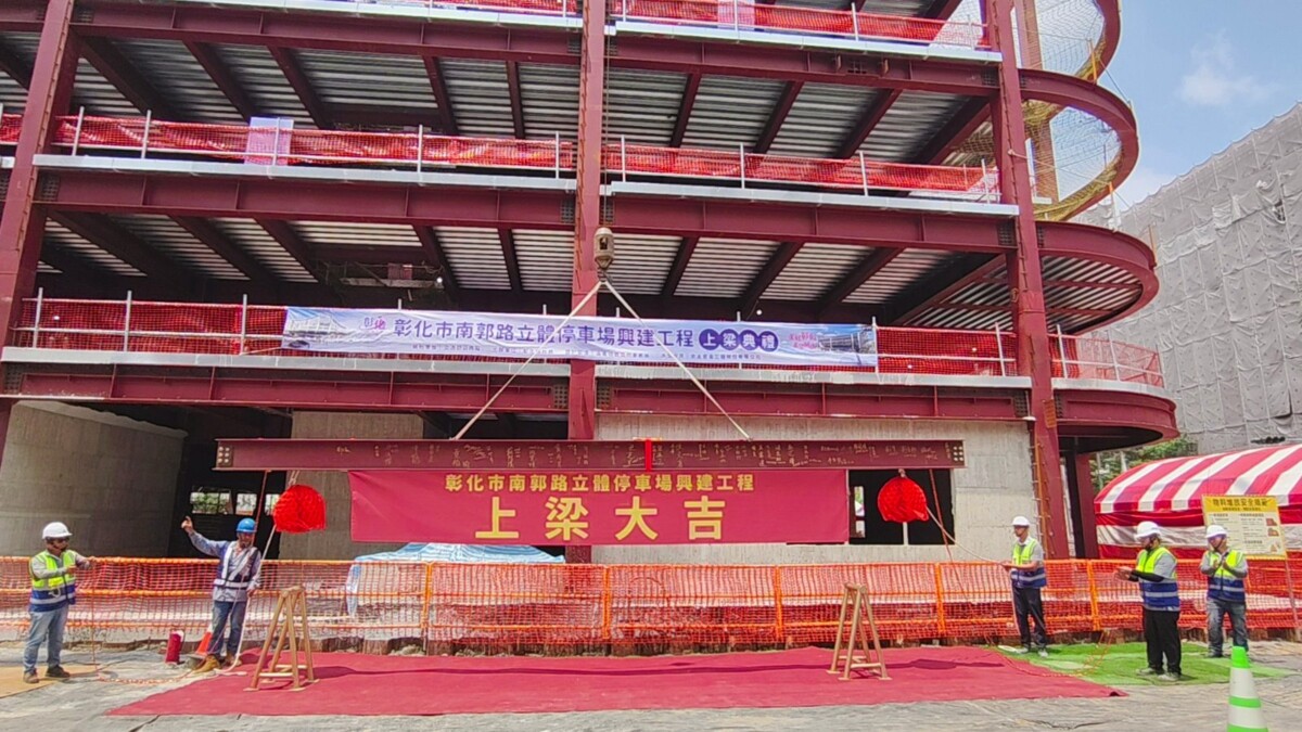 Eeb1a787d1989f02ad3d5c8c392b97e8