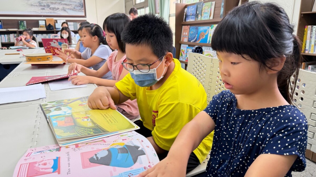 福德國小閱讀結合雙語教育　打造親子共學新場域
