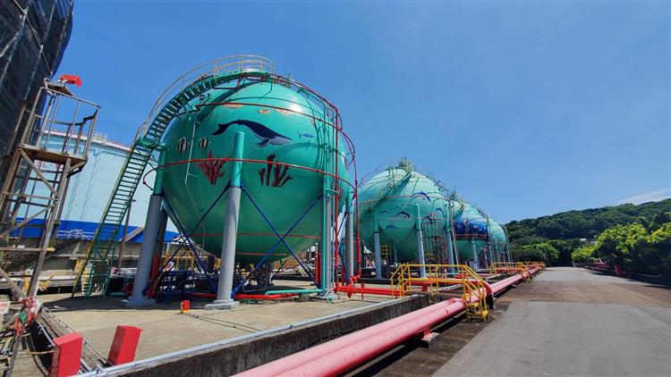 油氣價格全面控管！中油6月不調漲民生用氣　汽柴油再凍漲一週