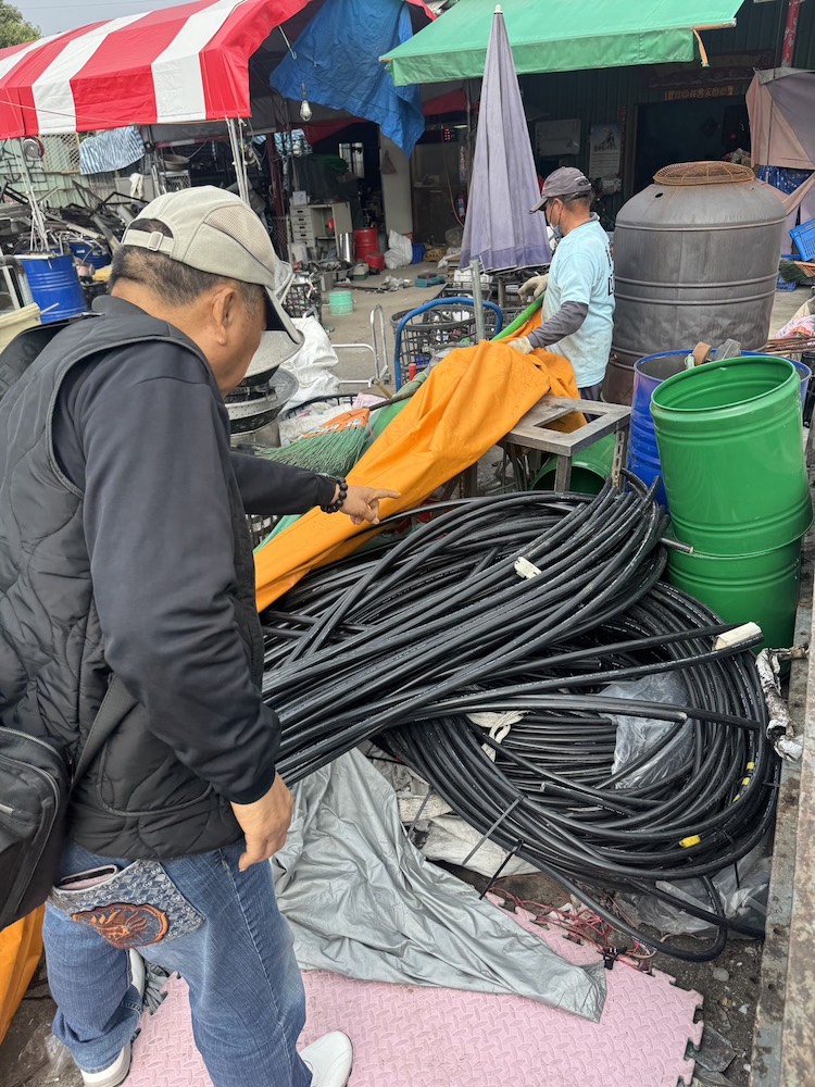 台積電工地大量電纜線遭竊取，檢警逮獲莊男等3人，依法對犯嫌提起公訴。（圖/嘉義地檢署提供）