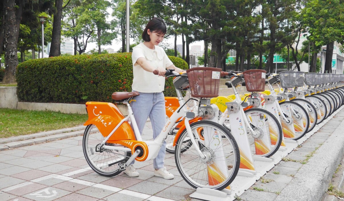 ▲提升民眾使用便利性，5月6日起除信用卡支付外，也新增悠遊付及iPASS MONEY掃碼租借服務。(圖/記者顏淑娟翻攝)
