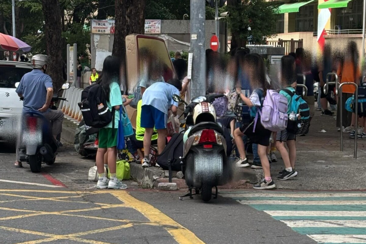 高雄校門口販售中國零食 孩童吃完狂吐！校方急通報取締