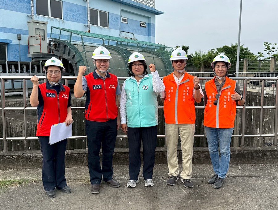 王美惠立委再邀國土署署長蔡長展會勘，持續爭取嘉義市治水與防洪建設經費與改善工程。（圖/王美惠立委服務處提供）