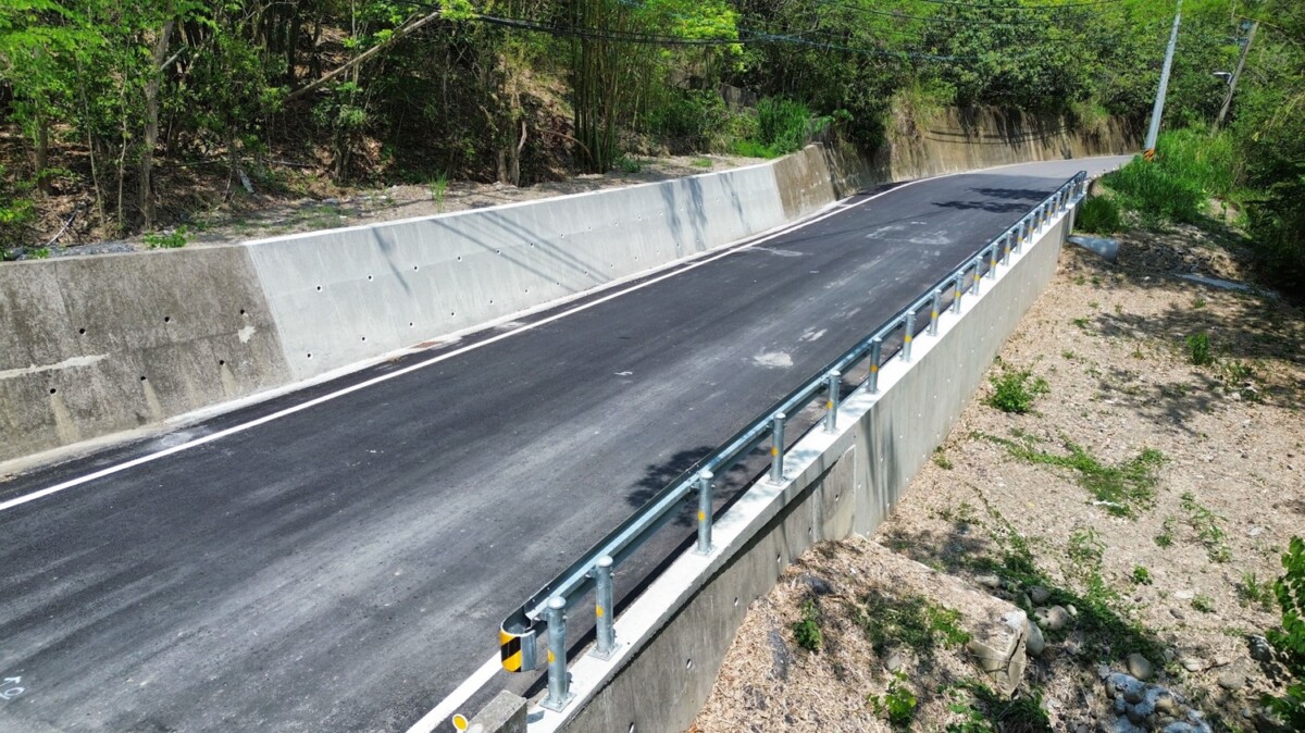 豪雨颱風重創高雄山區道路　近億元復建工程全數完工