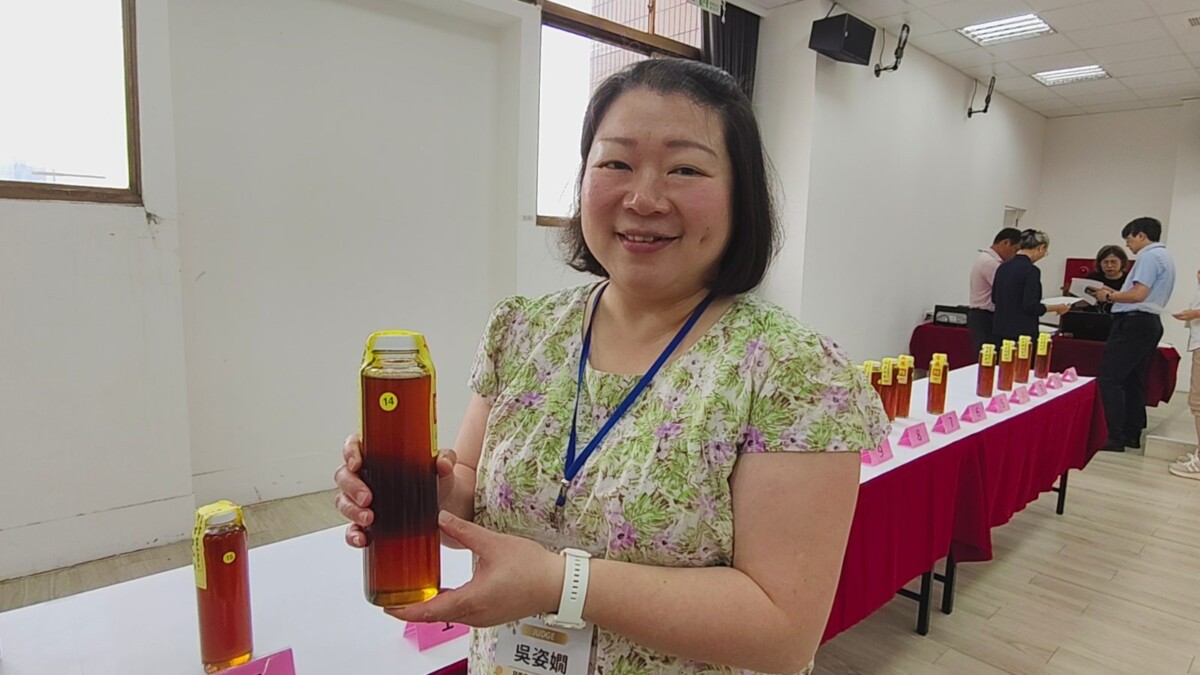 限量「龍爺蜜」亮相　彰化蜂農拚出純正龍眼好蜜