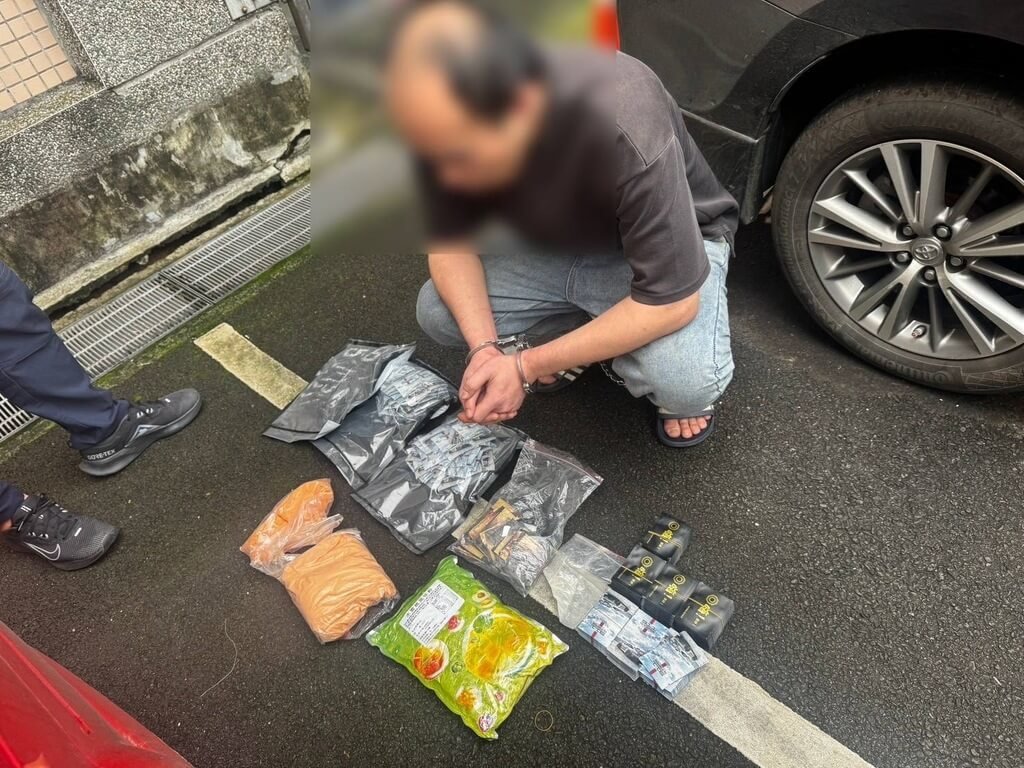 毒駕上路再爆大案　桃園警攔車起獲2000包毒品震驚