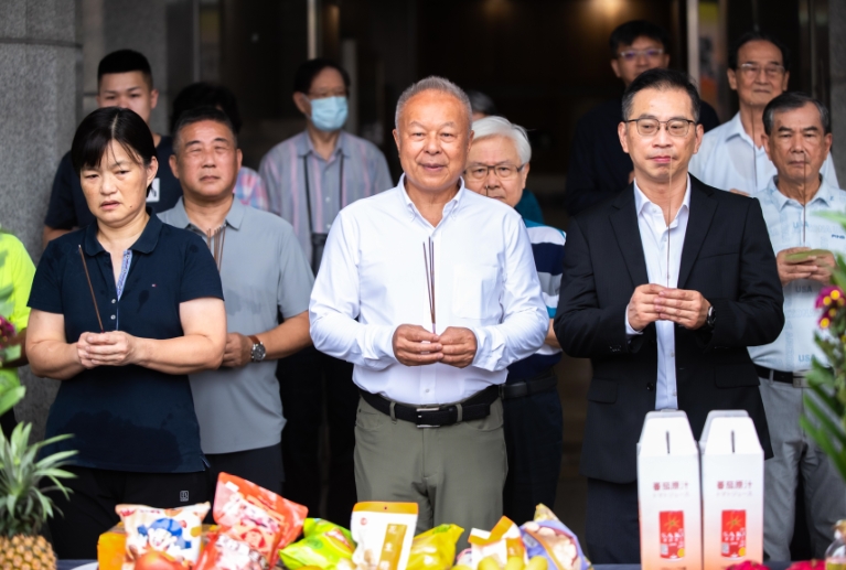 高市華國花園大廈外牆拉皮修繕 京典開發樹立成功都更示範案例