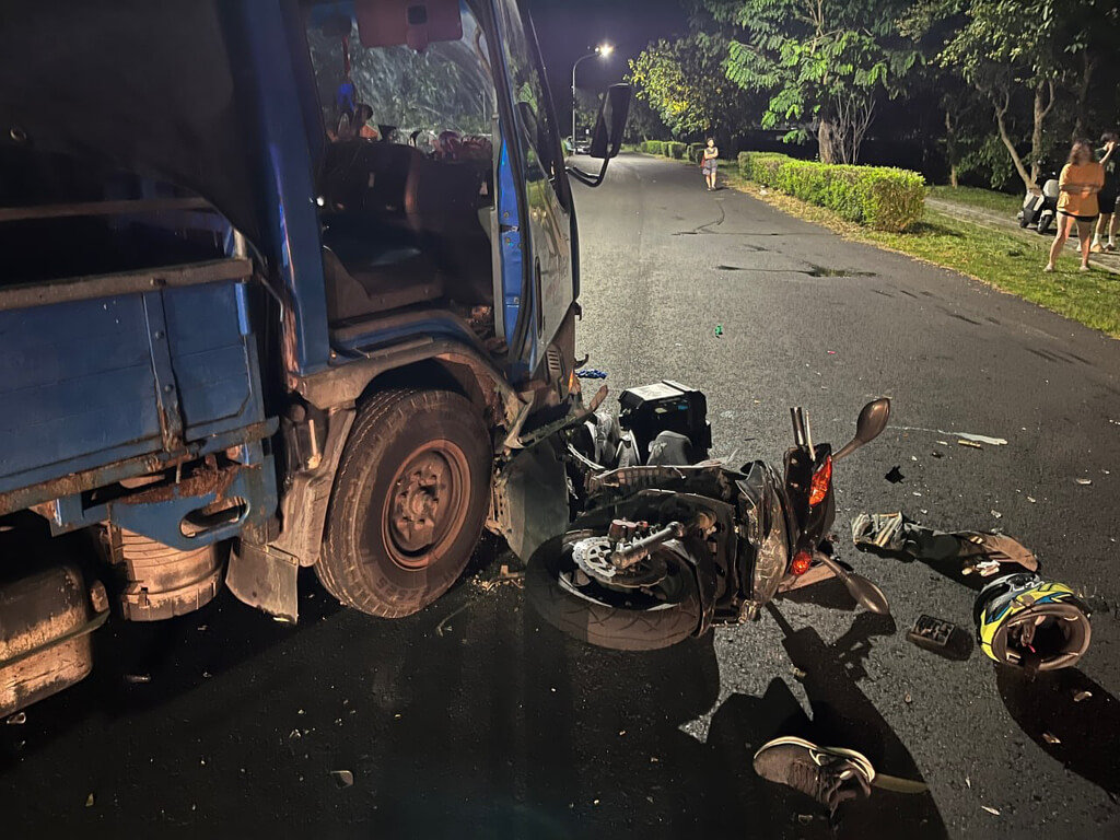 深夜奪命車禍！機車男送醫不治　肇事駕駛棄車神隱