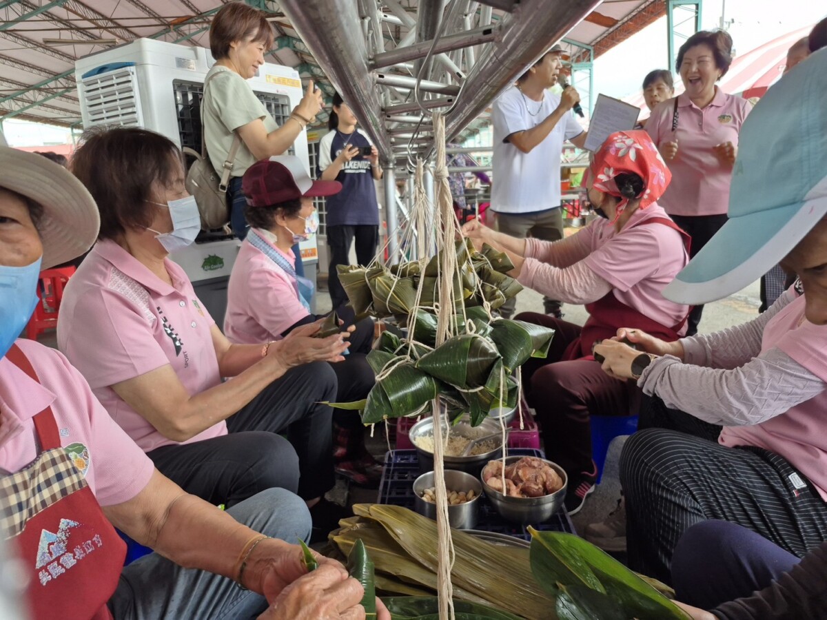 古坑萬粽一心社區動員　15社區共包粽傳承竹葉文化