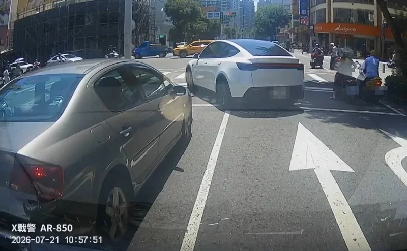 178477088458988 P35162098