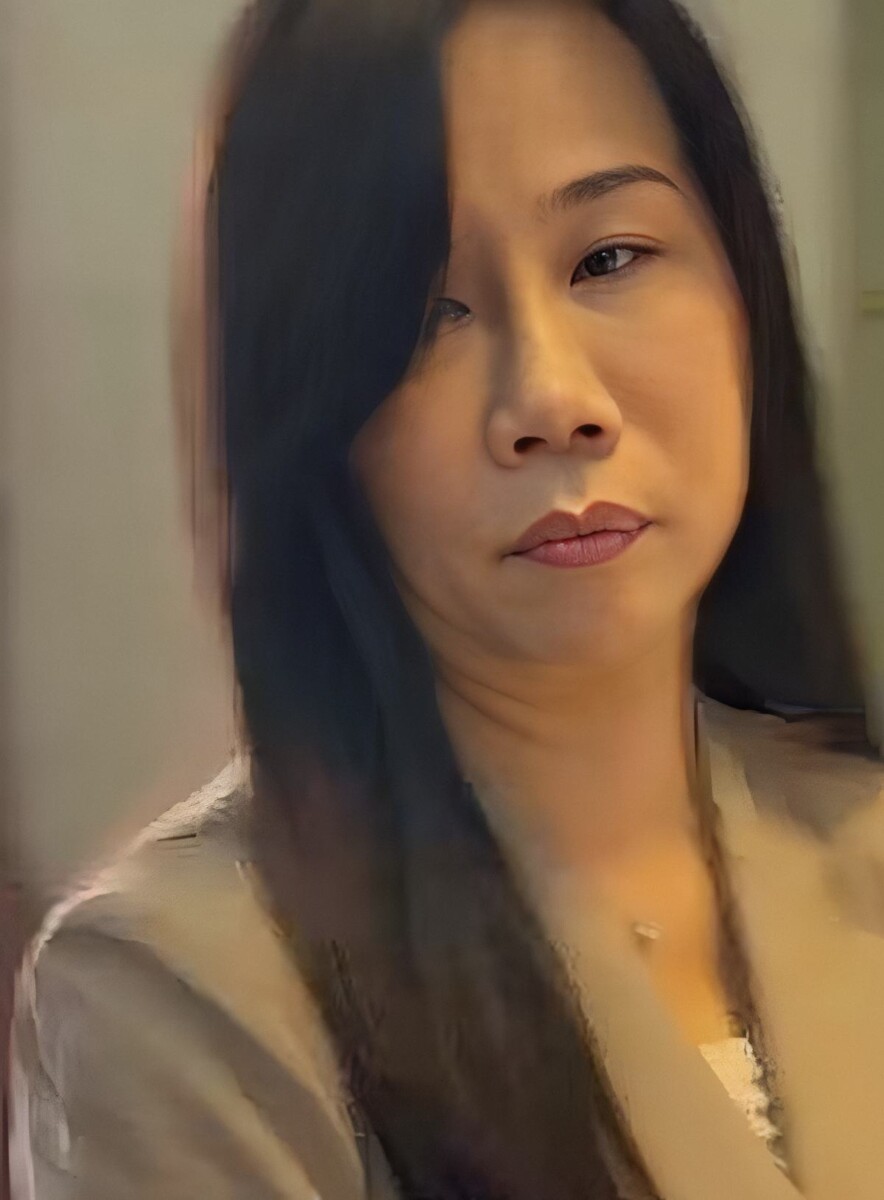立委萬美玲日前在立法院被記者提起其子霸凌他人事件時,不發一語在態度上更是非常冷漠和囂張跋扈。(影像自抖音社群網站)。