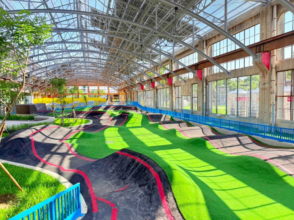 父親節出遊新亮點台鐵高雄舊機廠變身親子樂園 (圖/翻攝郭建盟議員臉書)