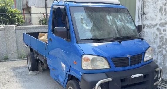 毒駕衝撞警車偽造車牌拒檢狂逃40公里　臺西警追到彰化破窗逮捕毒品全曝光