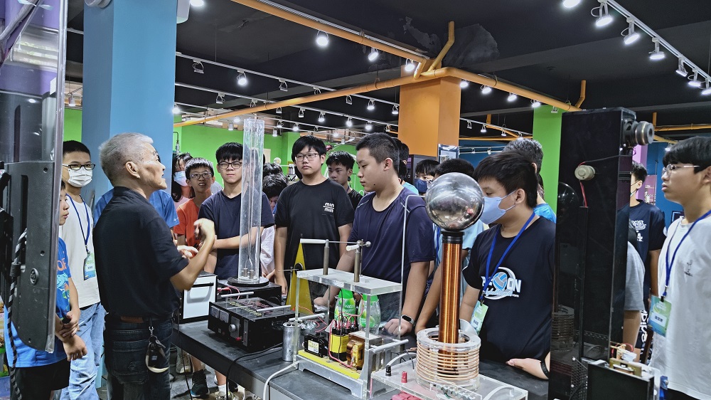 電池、氫能、節能膜一次學！台塑科學探索營點燃雲林學子科學夢