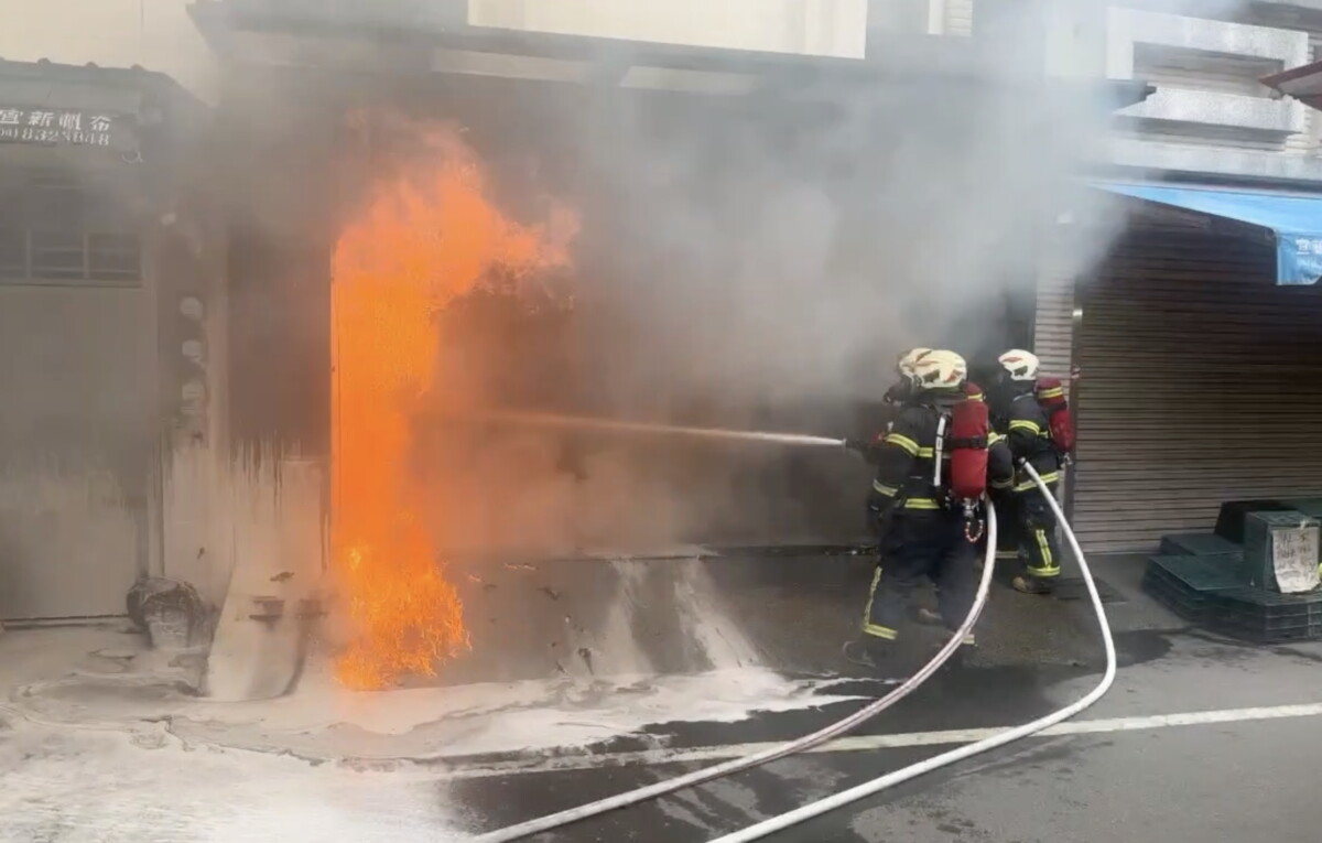 SQ07207 1員林博愛路火警