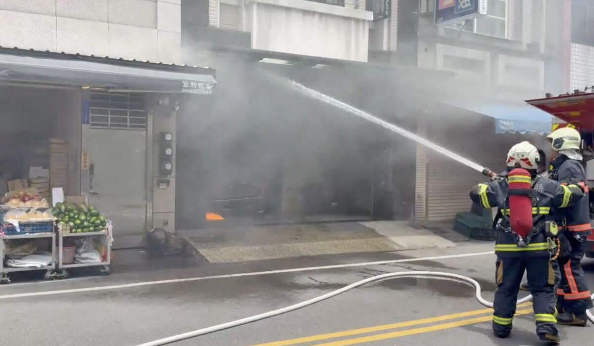 SQ07207 4員林博愛路火警