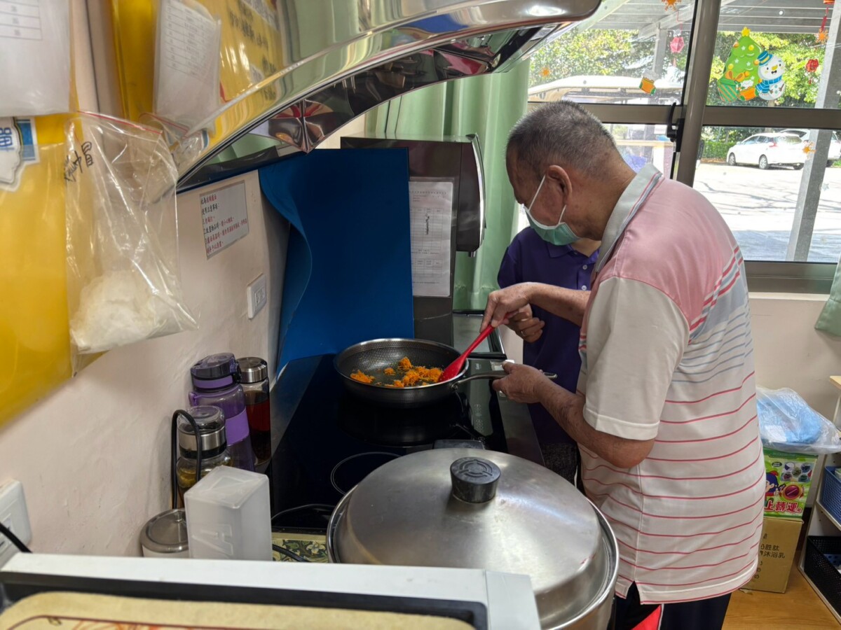 SQ07276 2彰化榮家長輩DIY三角飯糰