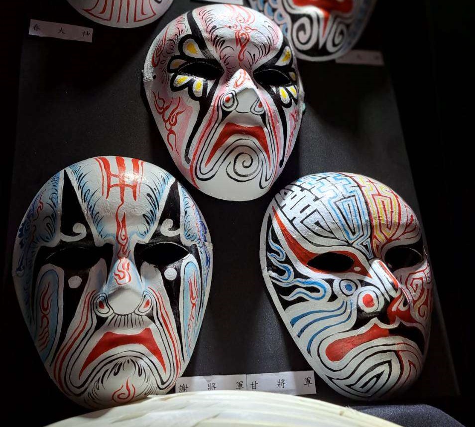 北港文化中心家將臉譜展登場　八家將文化翻轉刻板印象