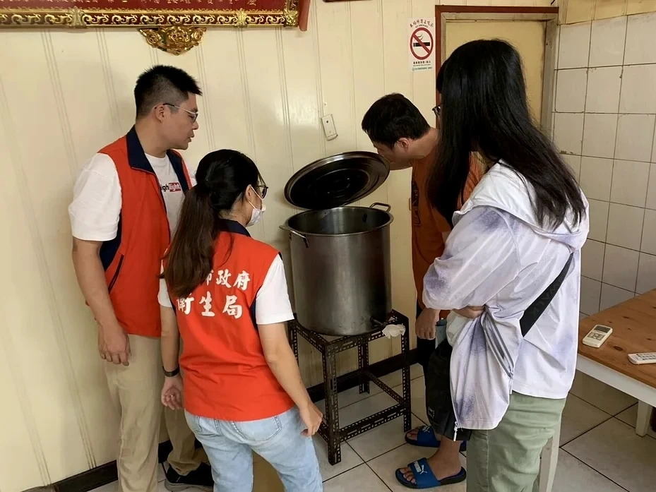 苯駢芘超標油流向曝光！嘉義源發遭查　兩批苦茶油混製難追源