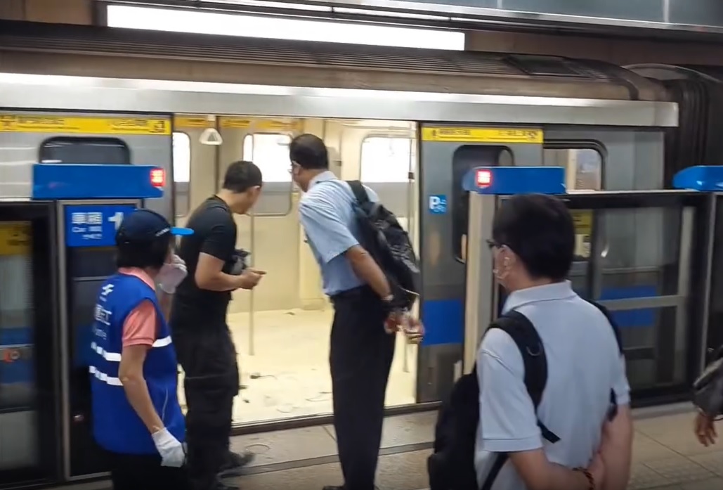北捷板南線驚傳車廂冒白煙！行動電源惹禍1200人急下車