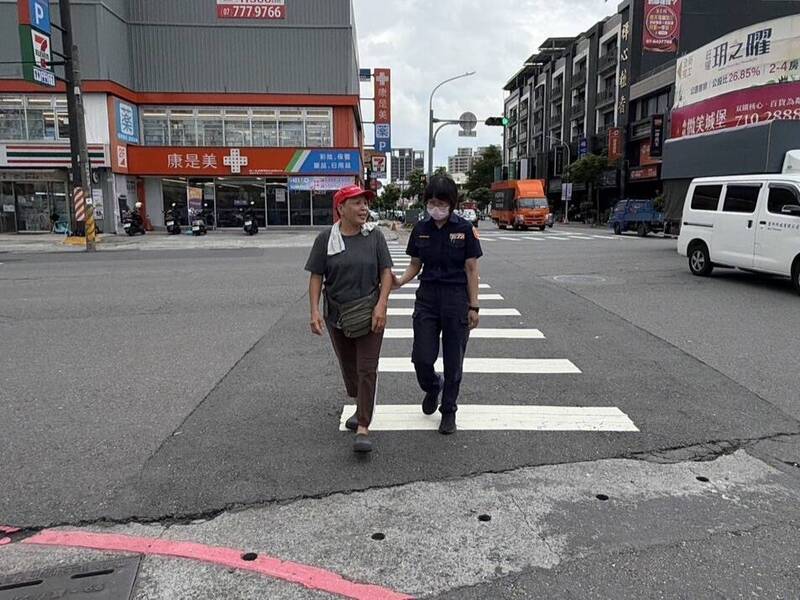 高齡行人過馬路卡路中　「高雄路口關懷」出招死亡降4成