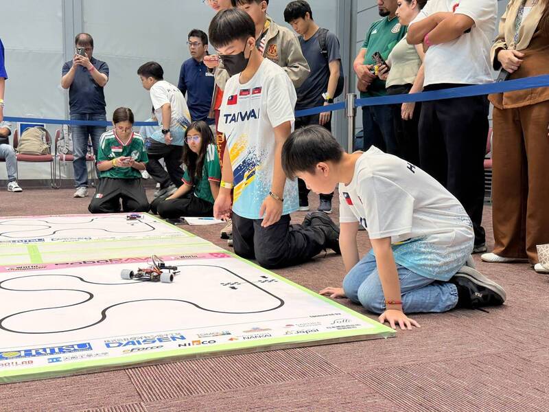 苦練到幾乎放棄整個暑假　高雄小將大阪機器人賽狂掃冠亞軍