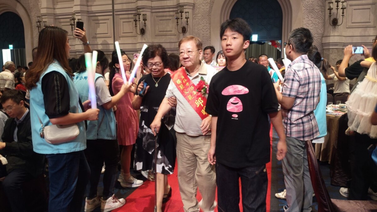 SQ08017 3員林表揚46位模範父親