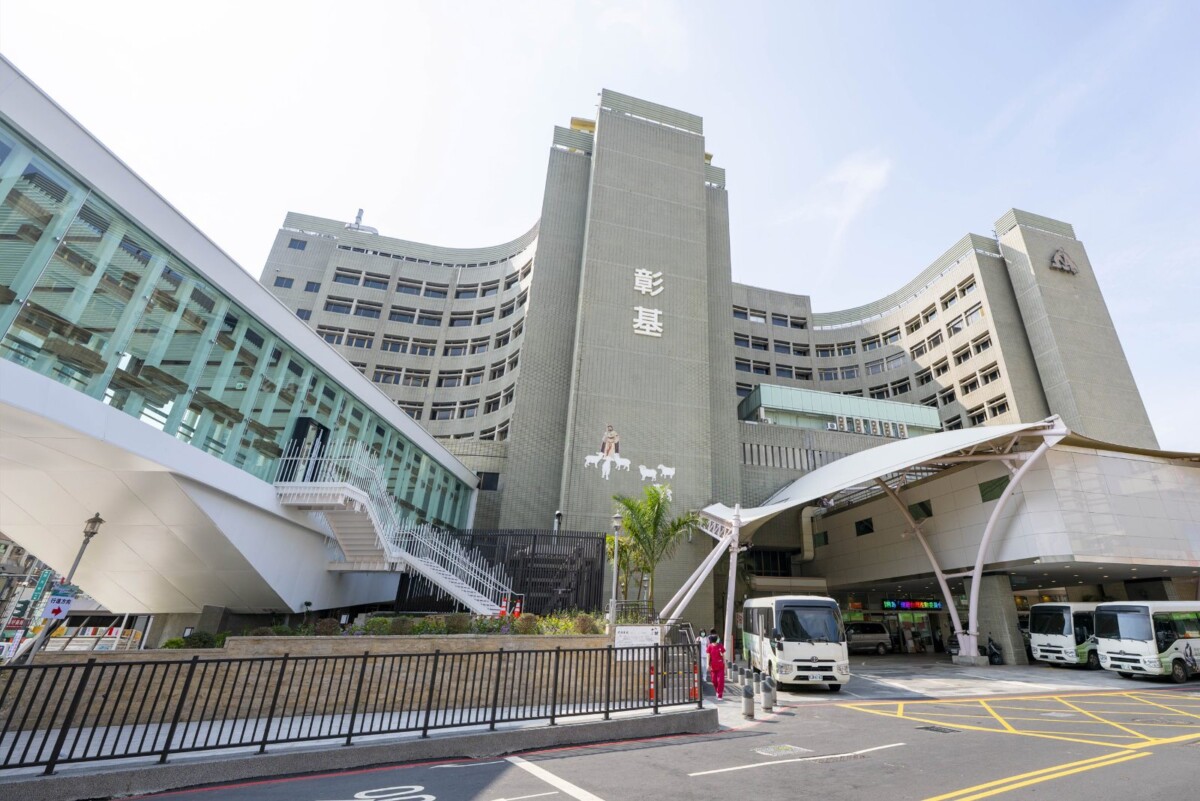 中風才打通血管又出事！71歲婦心跳停止搶救回來
