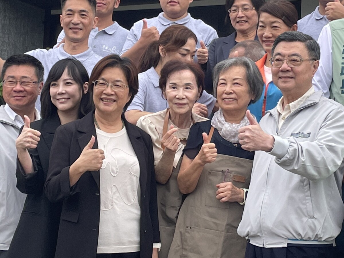 長輩安心、家屬喘息　卓榮泰看見彰化長照新模式