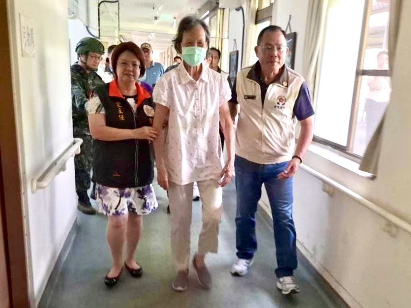 高齡長者遇危機恐慌怎麼辦？漢光42號進入關鍵階段　雲林後備先演高齡榮民緊急避難