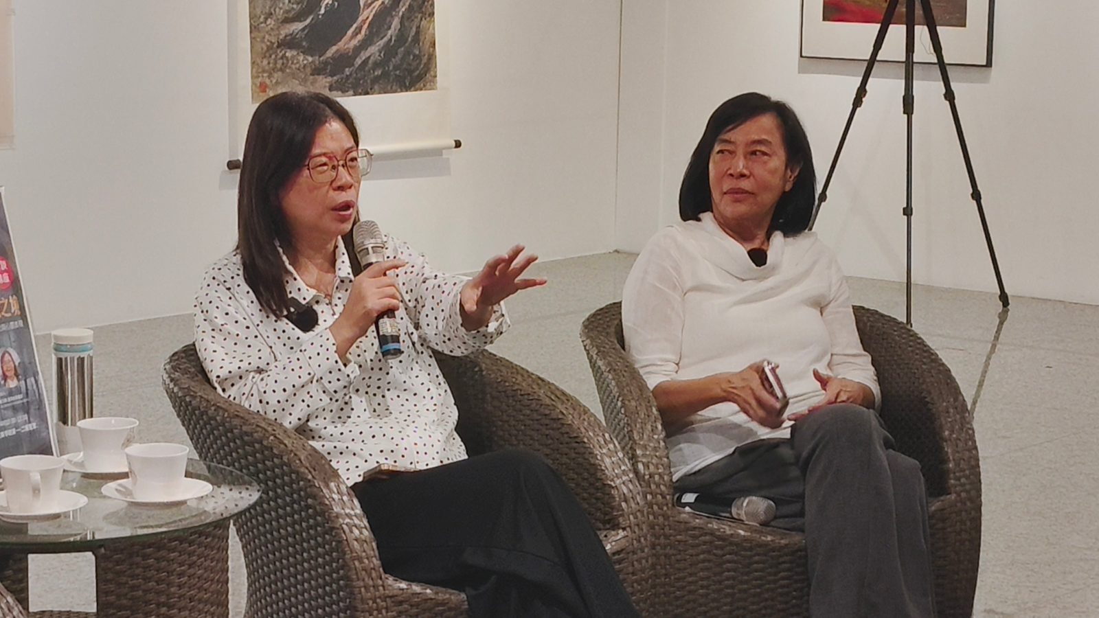 SQ10085 4袁之靜與陳貺怡談水墨藝術新境